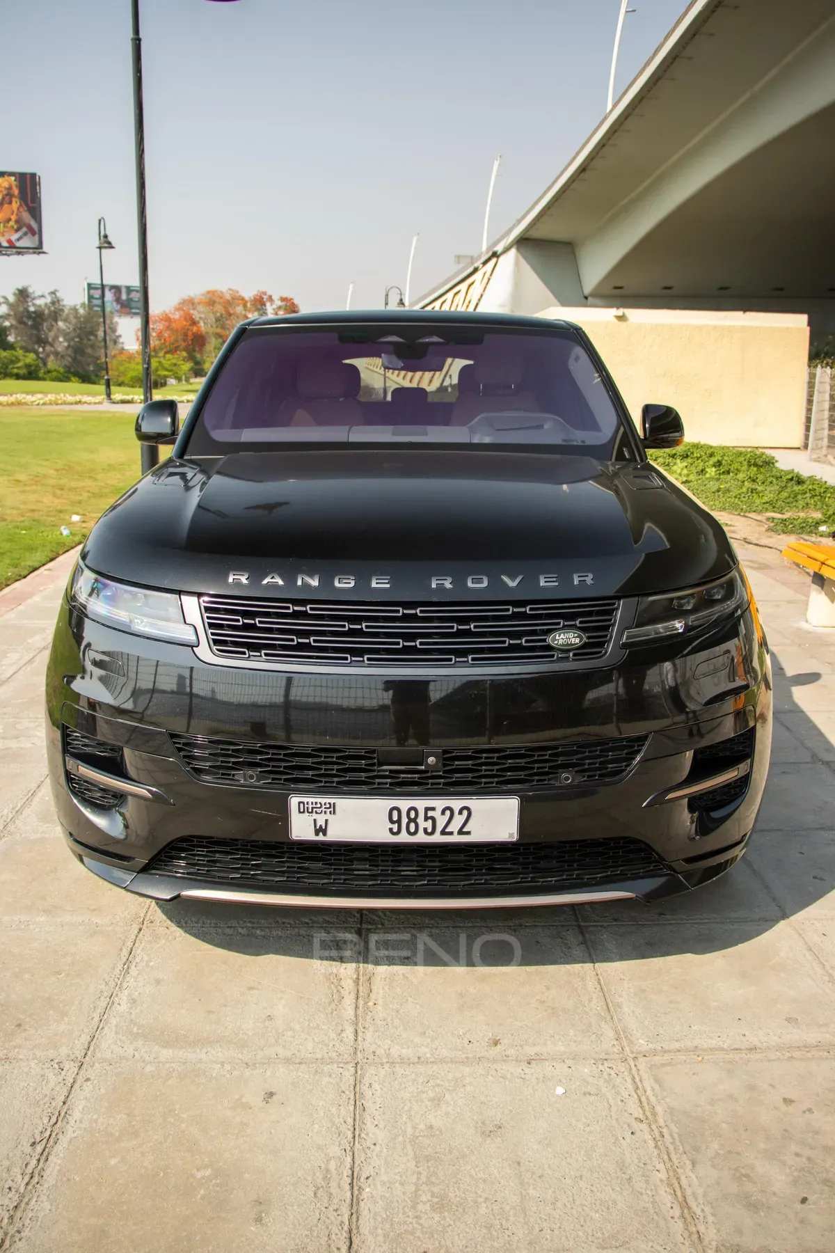 carousel-images-Range Rover Sport 2023-0