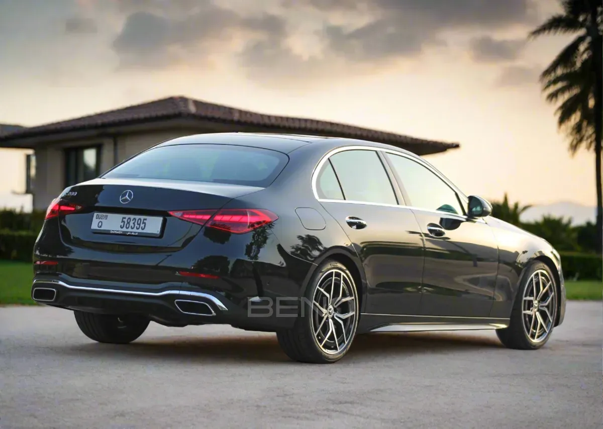 carousel-images-Mercedes-Benz C-Class C200 2024-2