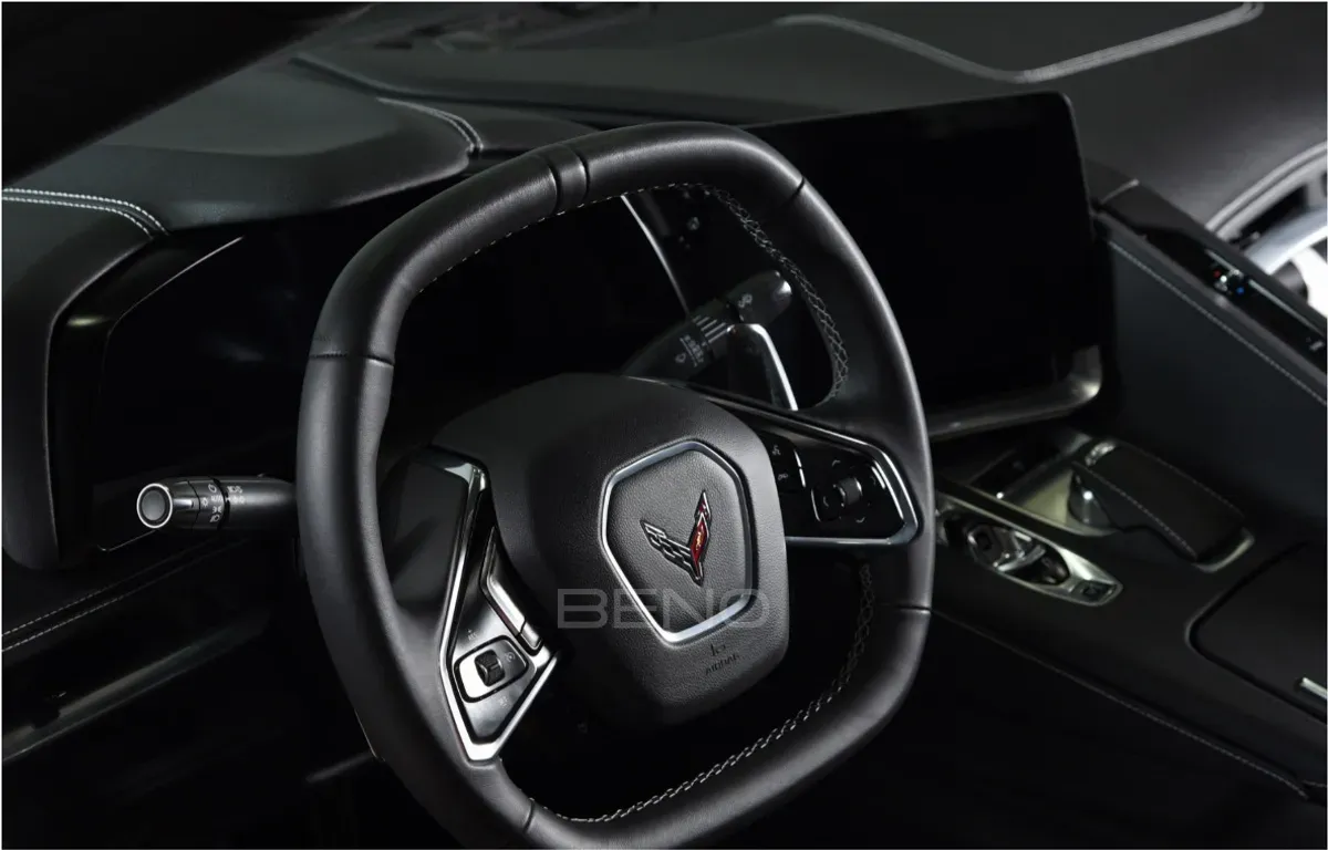 carousel-images-Chevrolet Corvette Stingray 2024-5