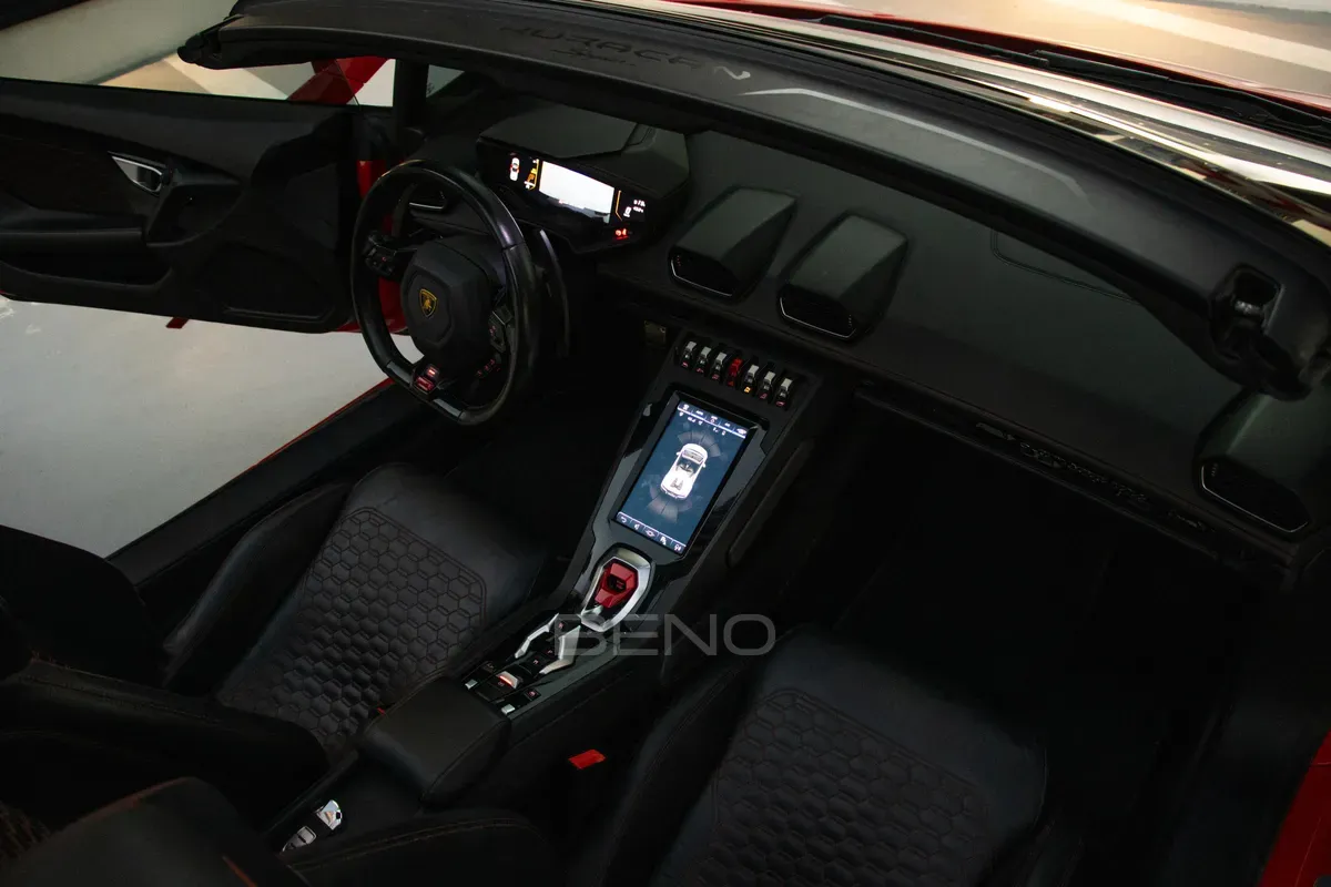 carousel-images-Lamborghini Huracan 2023-2