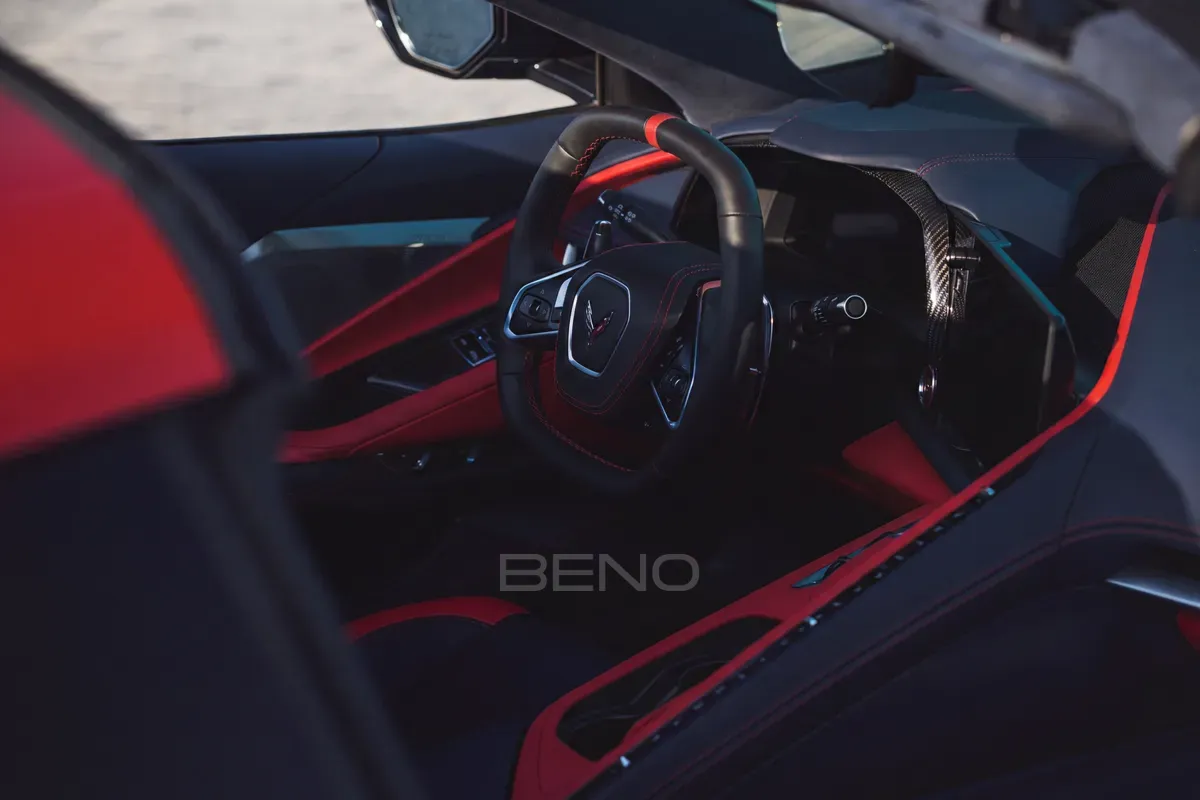 carousel-images-Chevrolet Corvette 2025-4