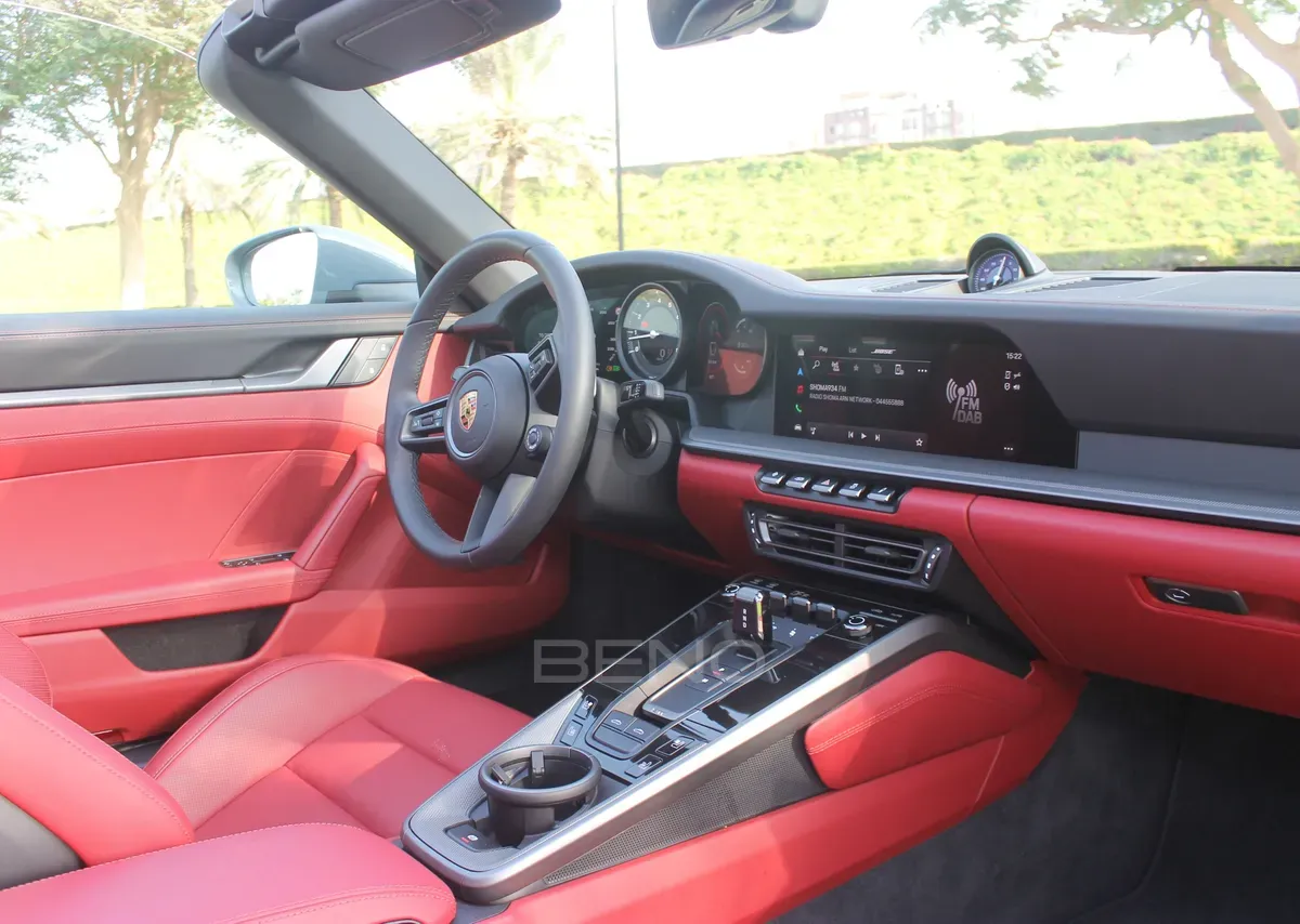 carousel-images-Porsche 911 Targa 4 2024-2