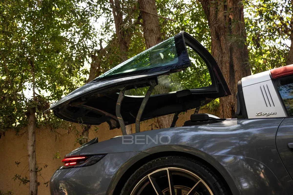 carousel-images-Porsche 911 Targa 4 2024-6