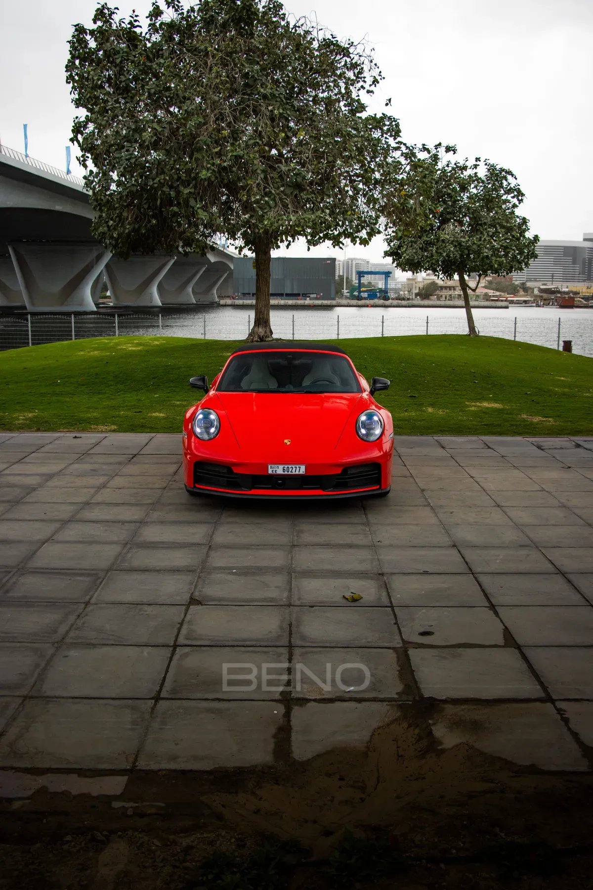 carousel-images-Porsche 911 Carrera 2025-0