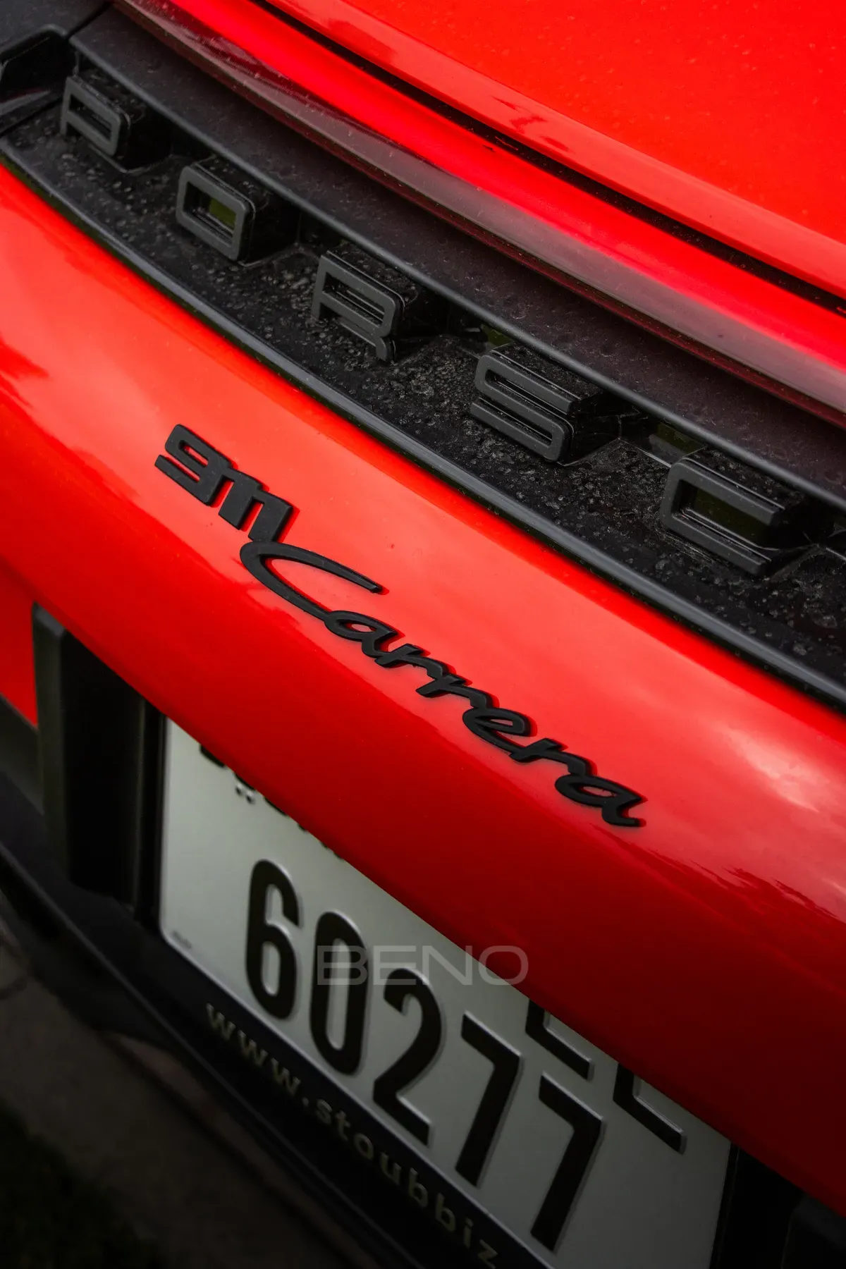 carousel-images-Porsche 911 Carrera 2025-3