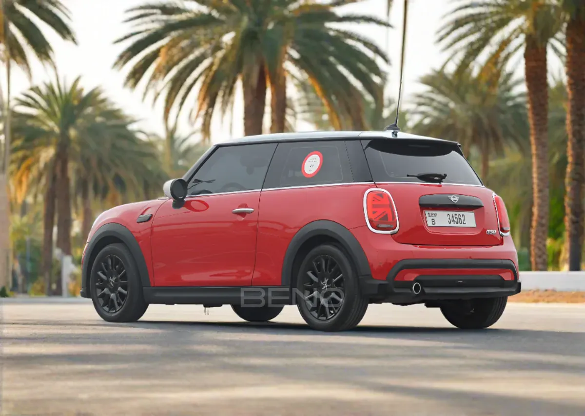 carousel-images-Mini Cooper 2024 Red-6