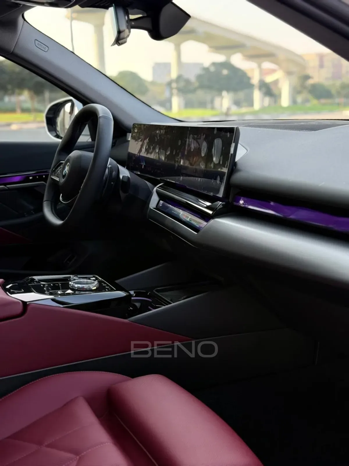 carousel-images-BMW 5-Series 520I 2026-3
