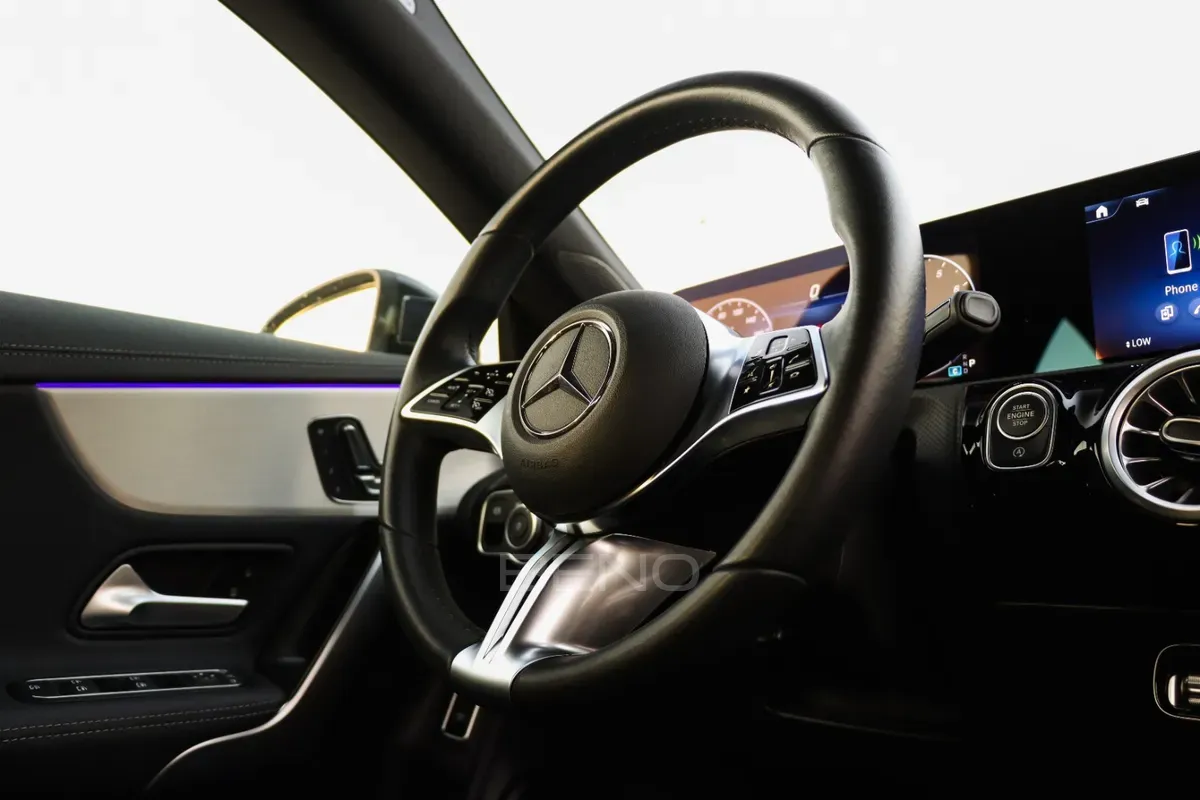 carousel-images-Mercedes-Benz CLA 250 2025-6