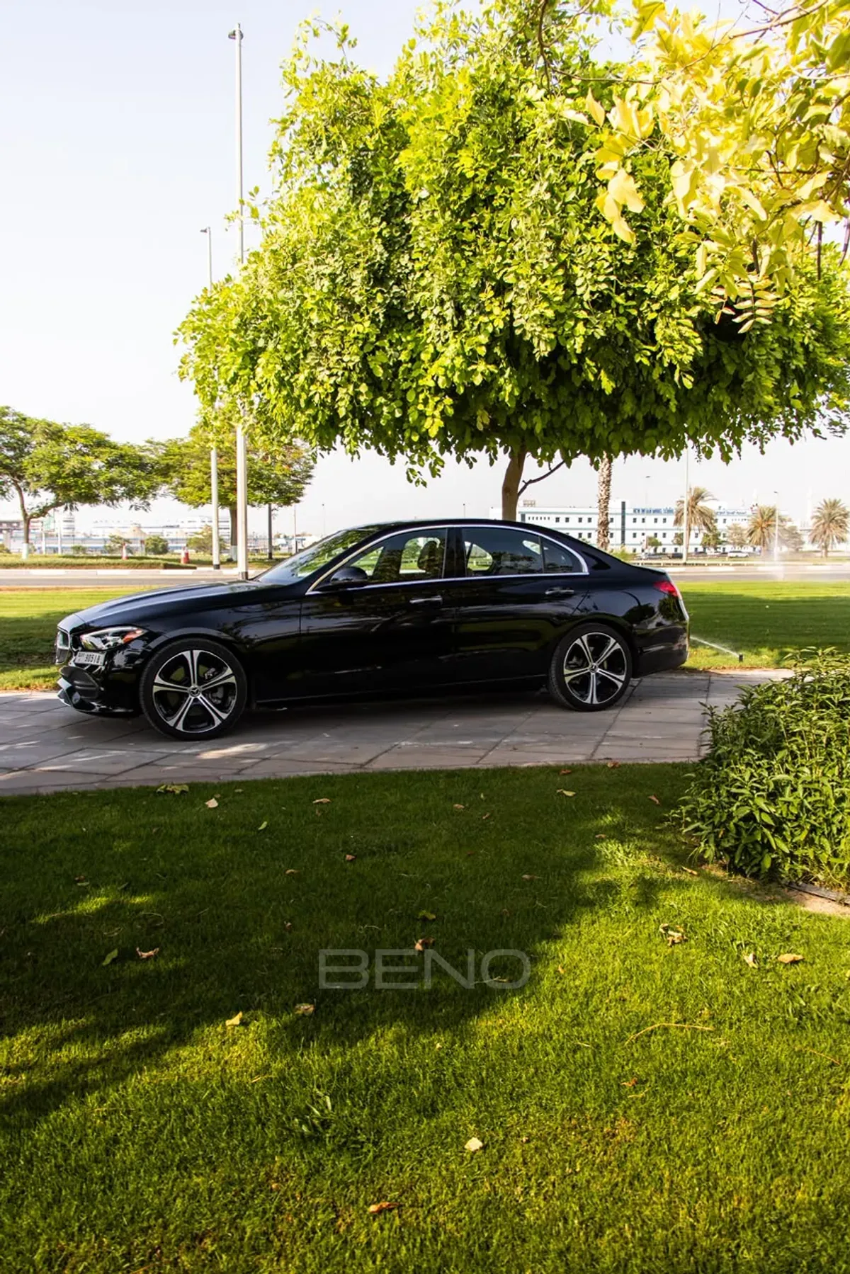 carousel-images-Mercedes-Benz C-Class C300 2023-2