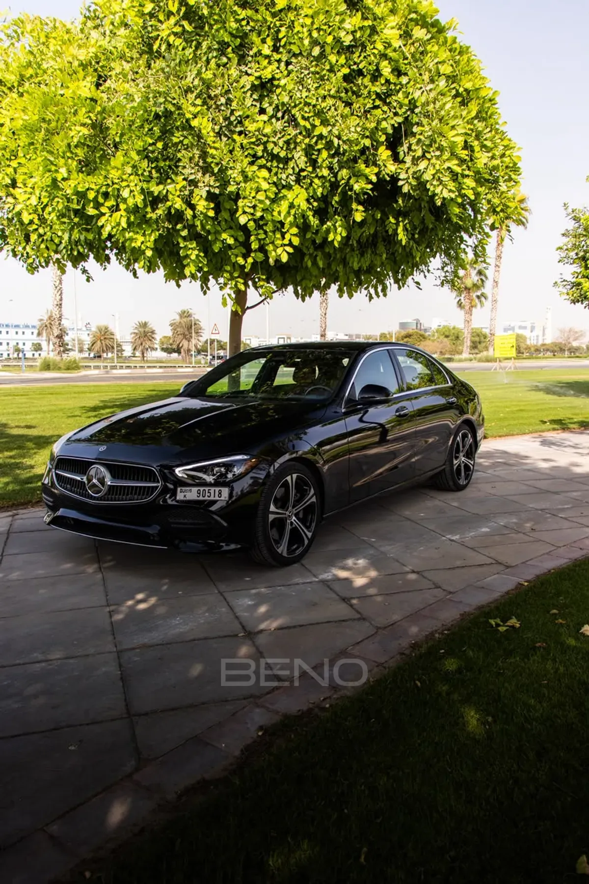 carousel-images-Mercedes-Benz C-Class C300 2023-1