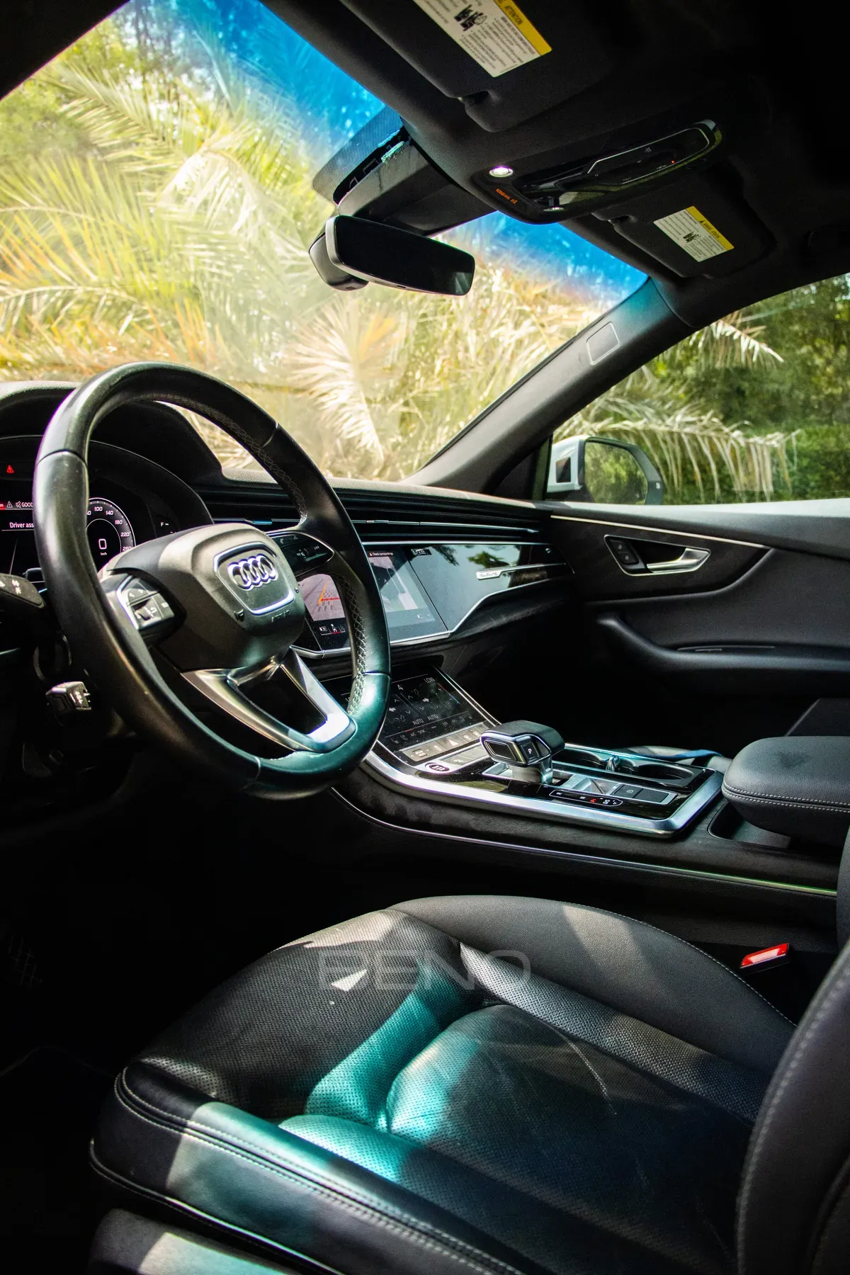 carousel-images-Audi Q8 -4
