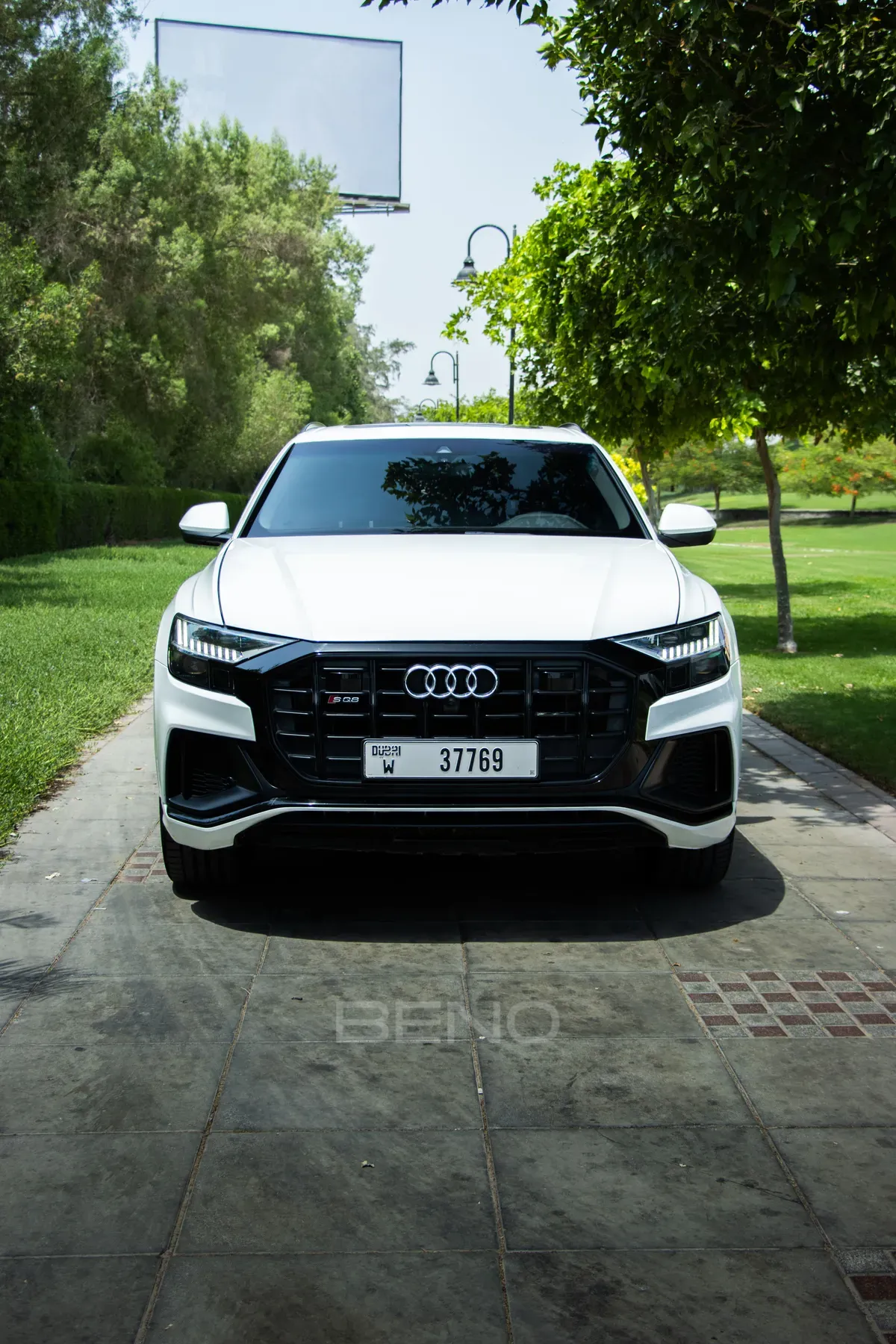 carousel-images-Audi Q8 -0