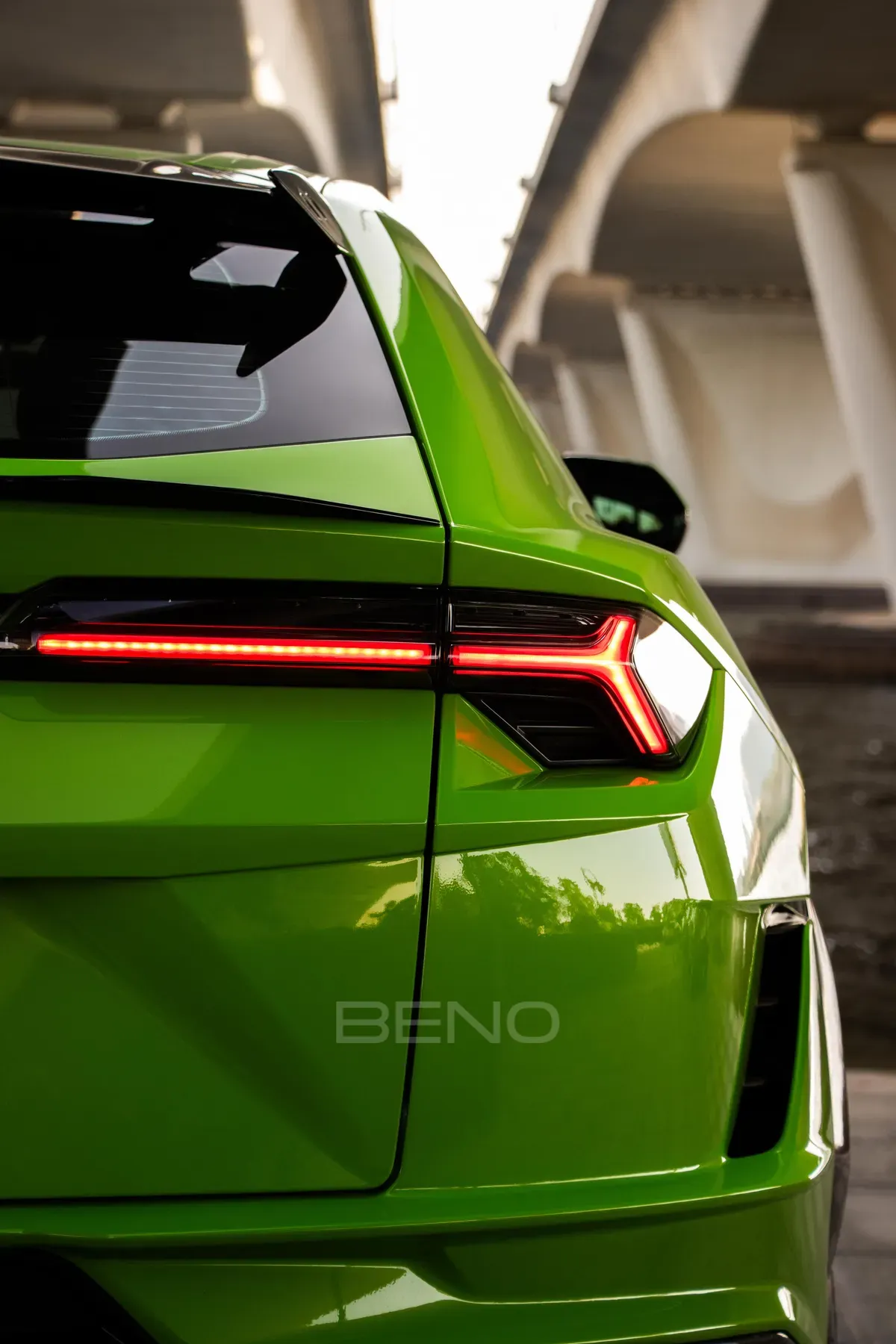 carousel-images-Lamborghini Urus Performante 2023-4