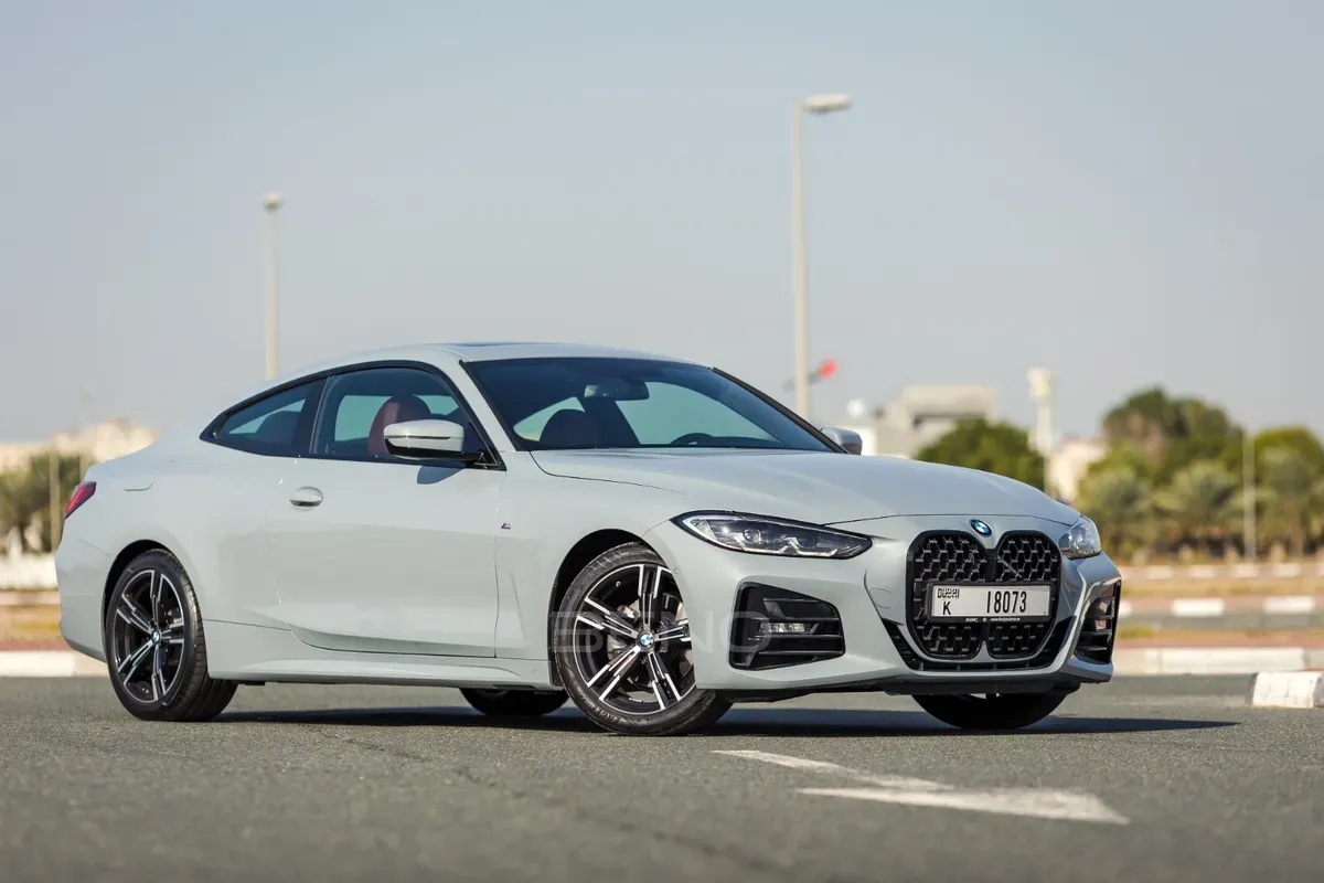 carousel-images-BMW 4-Series 420i coupe Grey 2024-4