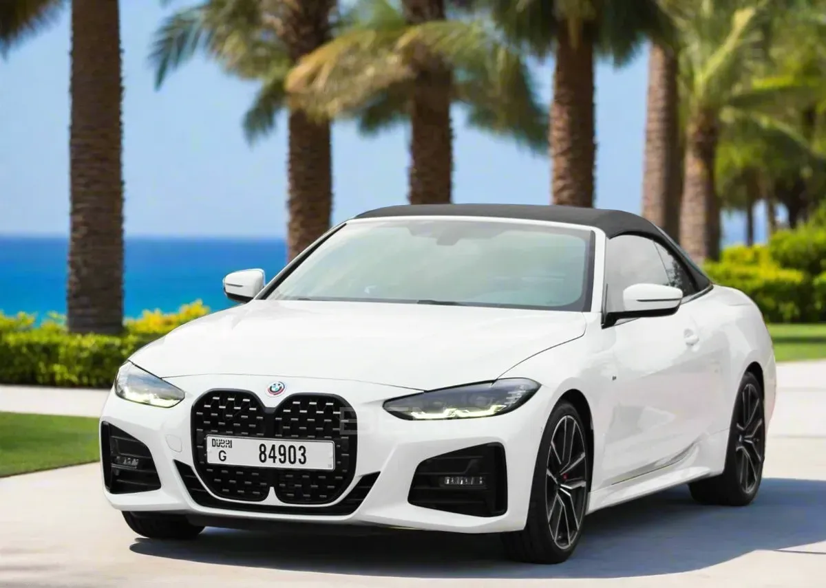 carousel-images-BMW 4-Series 2023 White-0