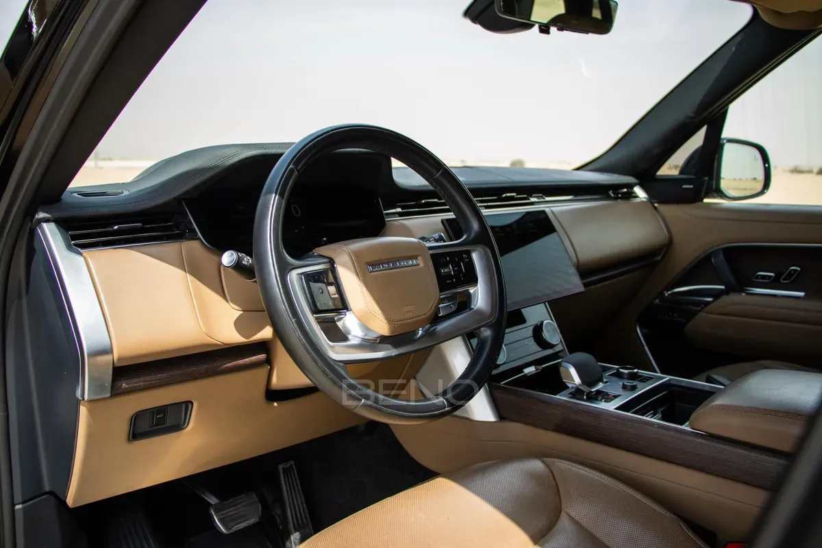 carousel-images-Range Rover Vogue 2023-6