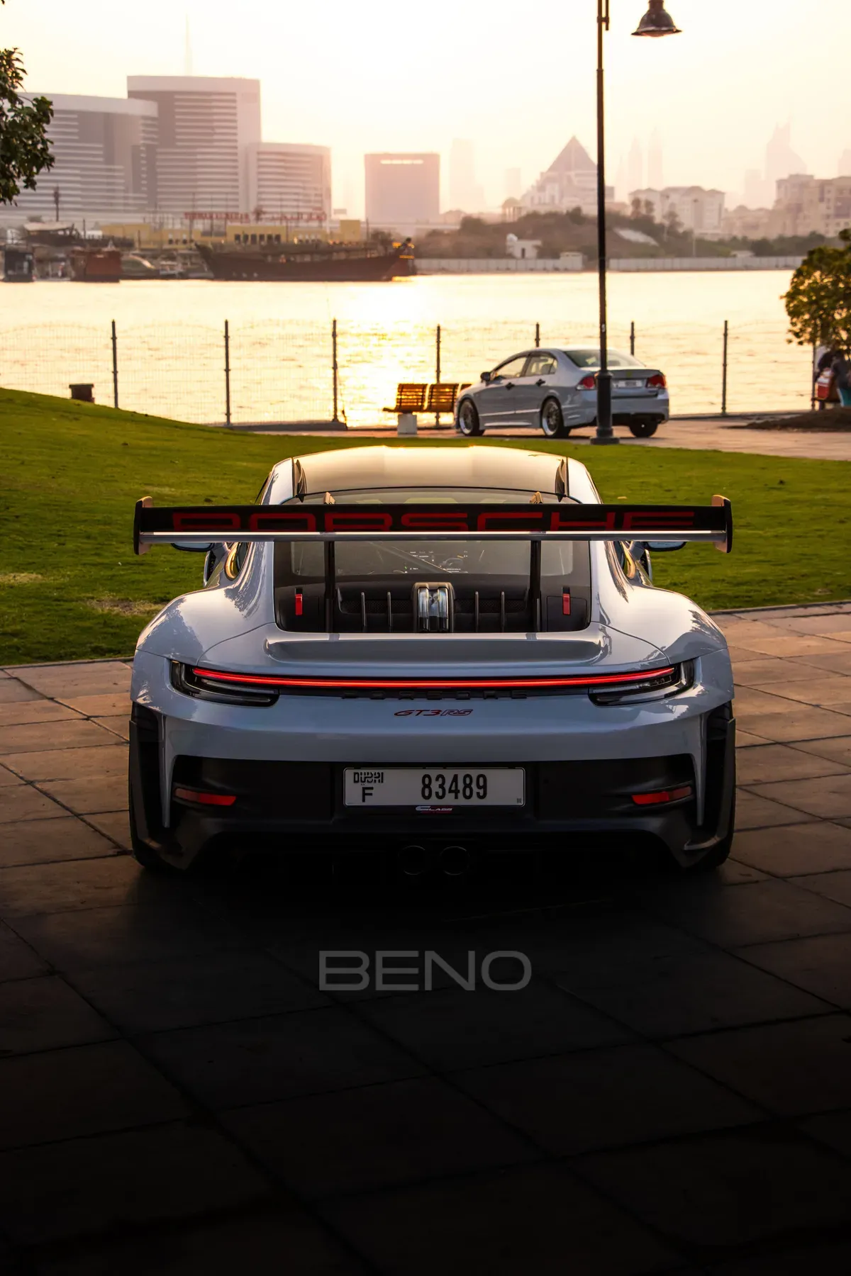 carousel-images-Porsche 911 GT3 RS 2025-6