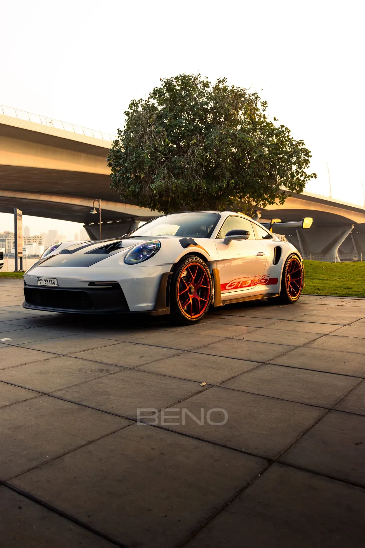 carousel-images-Porsche 911 GT3 RS 2025-0