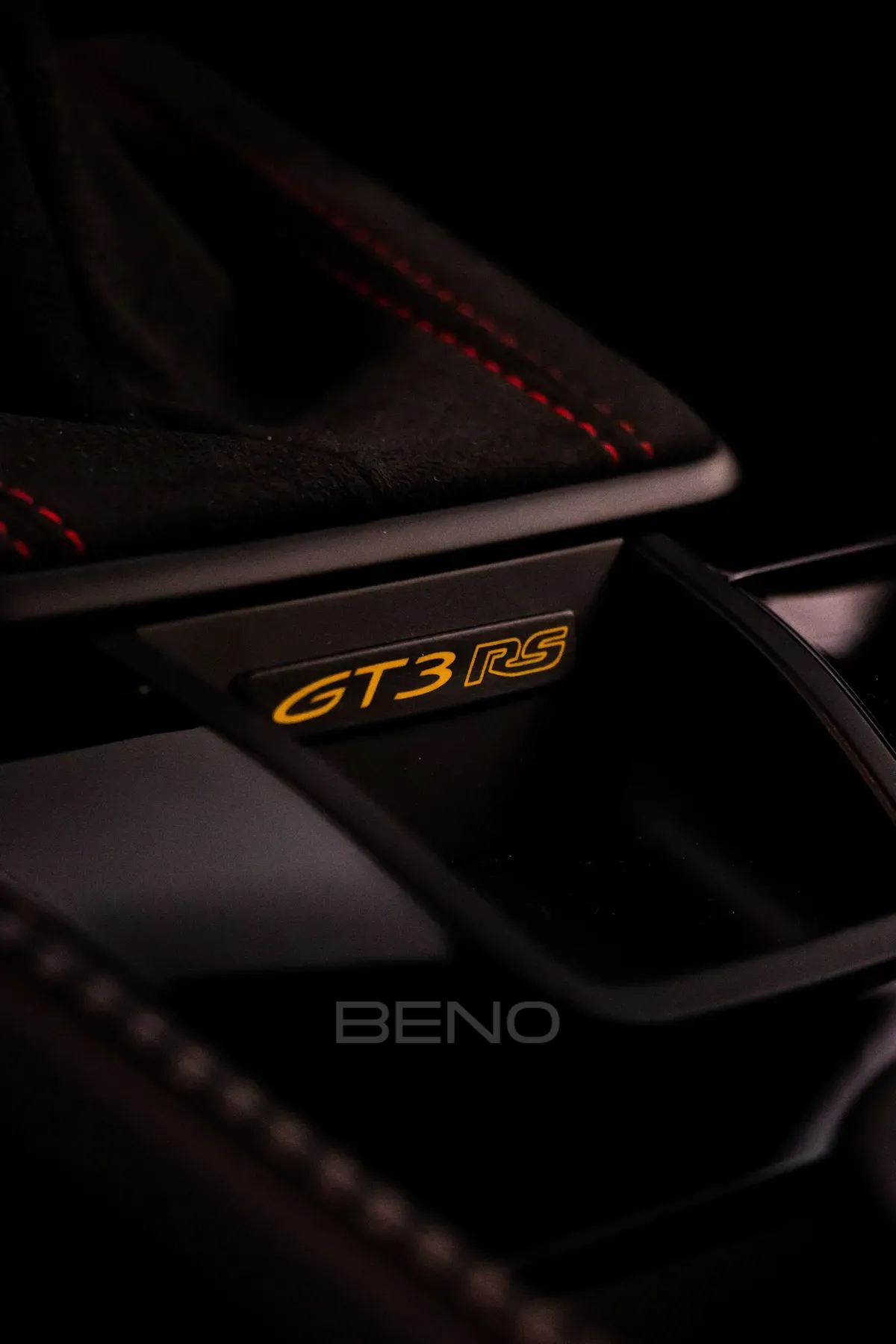 carousel-images-Porsche 911 GT3 RS 2025-11